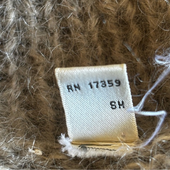 Banshee vintage diamond O’Hare blend cream and gray geometric cozy roll sweater - Picture 5 of 10